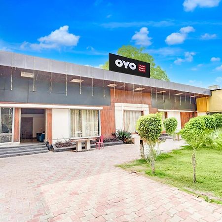 Hotel O Mayur Resort Mathura Exterior foto